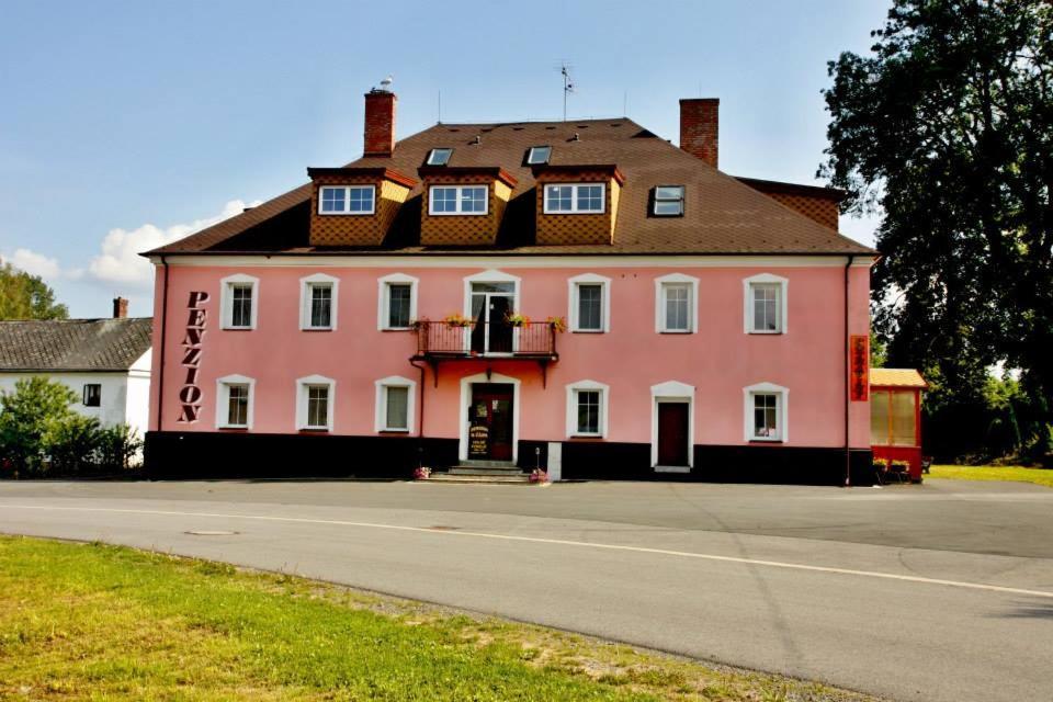Penzion Mlynicky Dvur Červená Voda Exterior foto